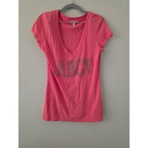 💖 Juicy Couture Rhinestone Logo V-Neck Tee – Pink 💖